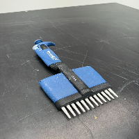 VWR Multi Chanel Pipette image 0